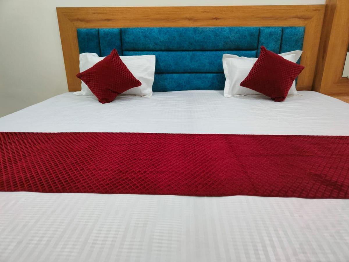 Hotel Raj - Near Railway Station 哈里瓦 外观 照片