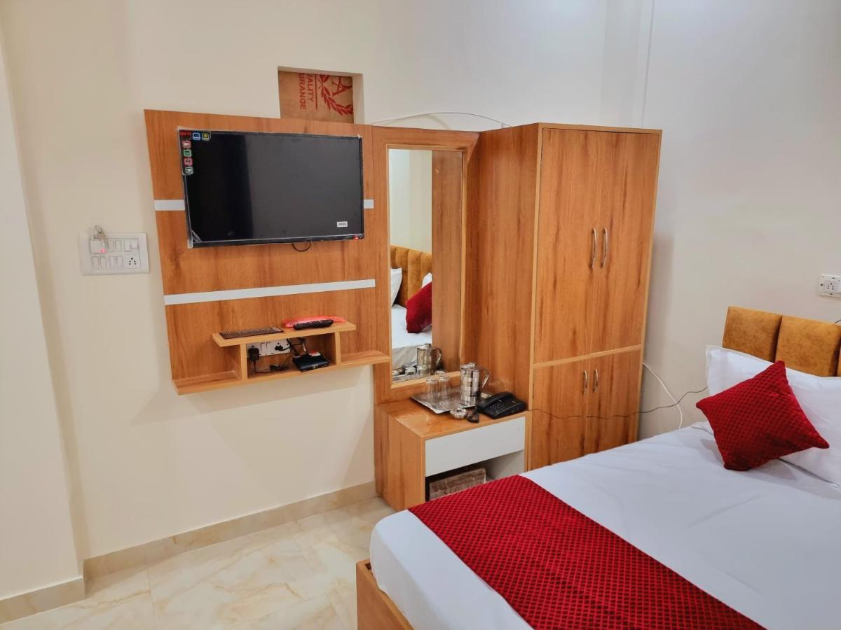 Hotel Raj - Near Railway Station 哈里瓦 外观 照片