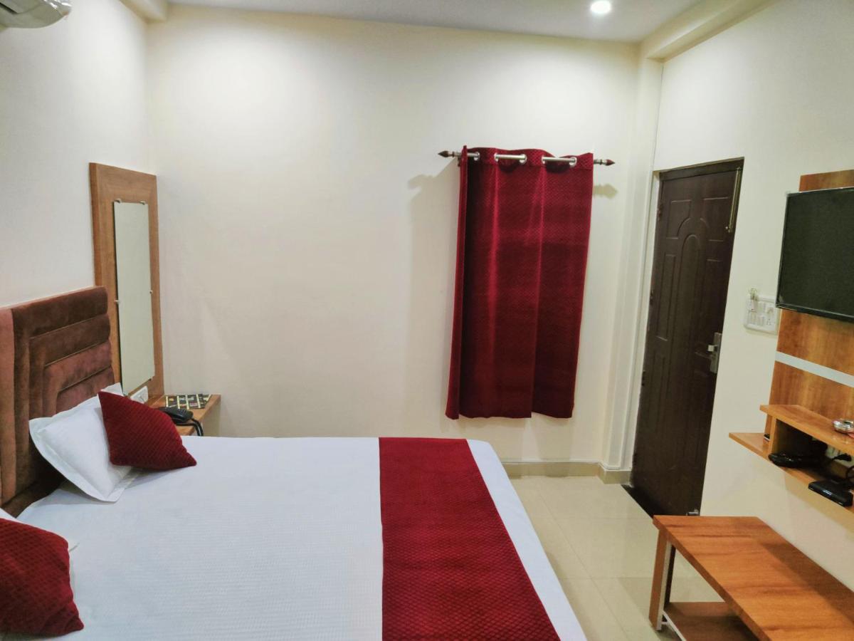Hotel Raj - Near Railway Station 哈里瓦 外观 照片