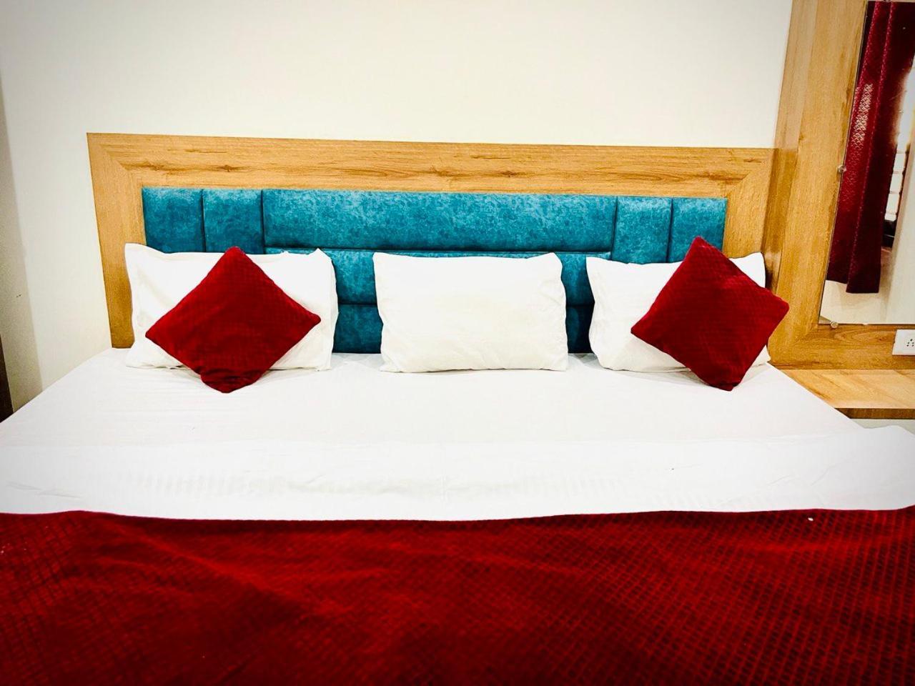 Hotel Raj - Near Railway Station 哈里瓦 外观 照片