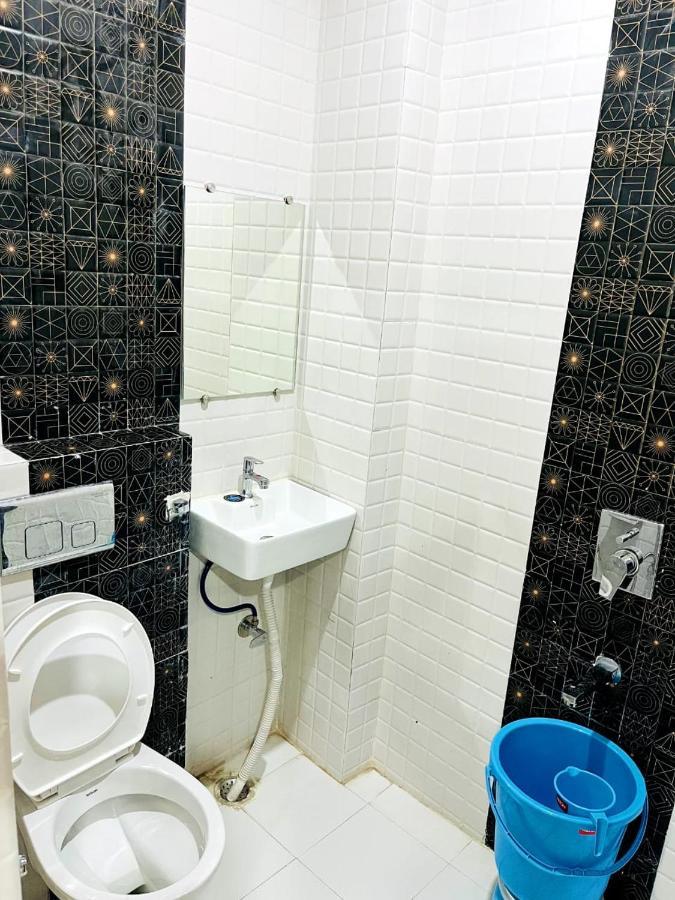 Hotel Raj - Near Railway Station 哈里瓦 外观 照片